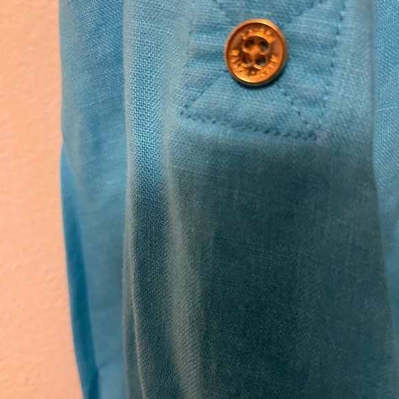 Lauren size medium turquoise colored button-down shirt - Picture 2 of 4
